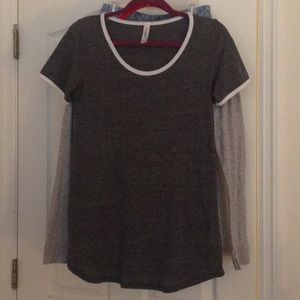 Lularoe solid classic t